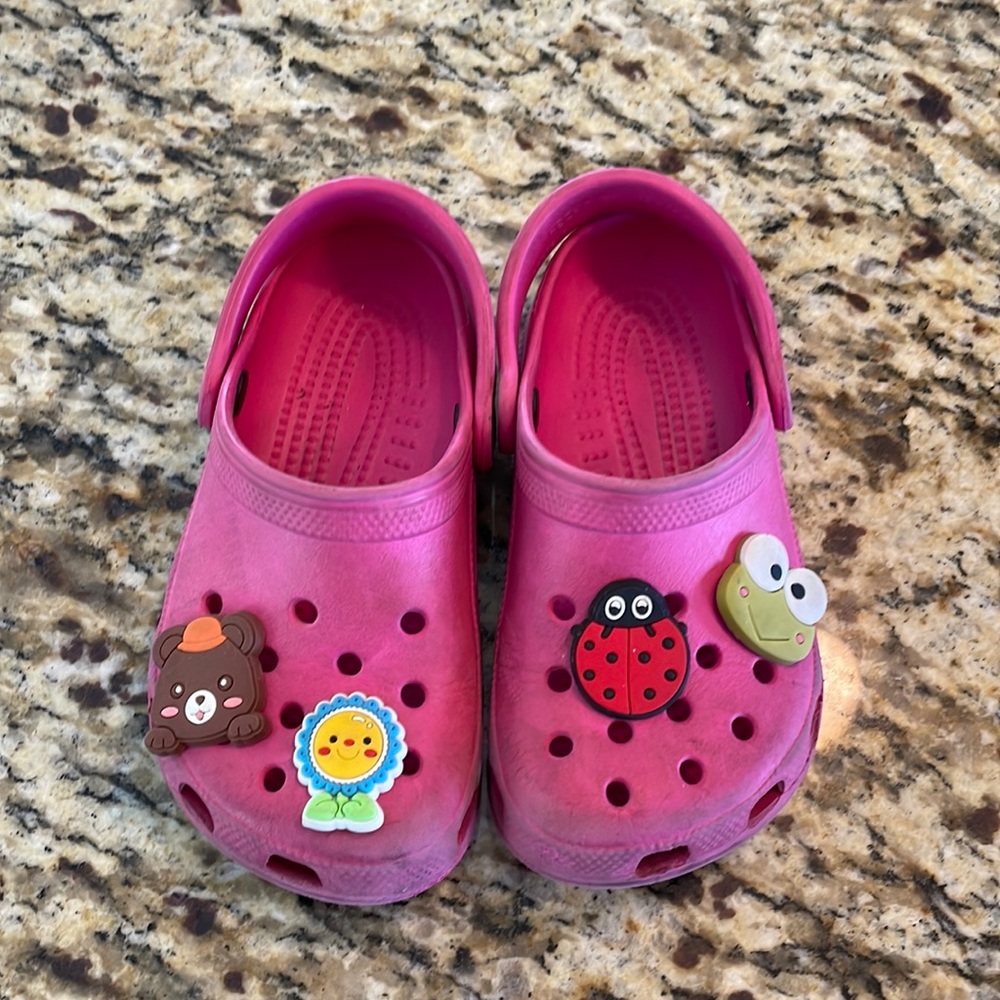 Crocs little kids 8/9